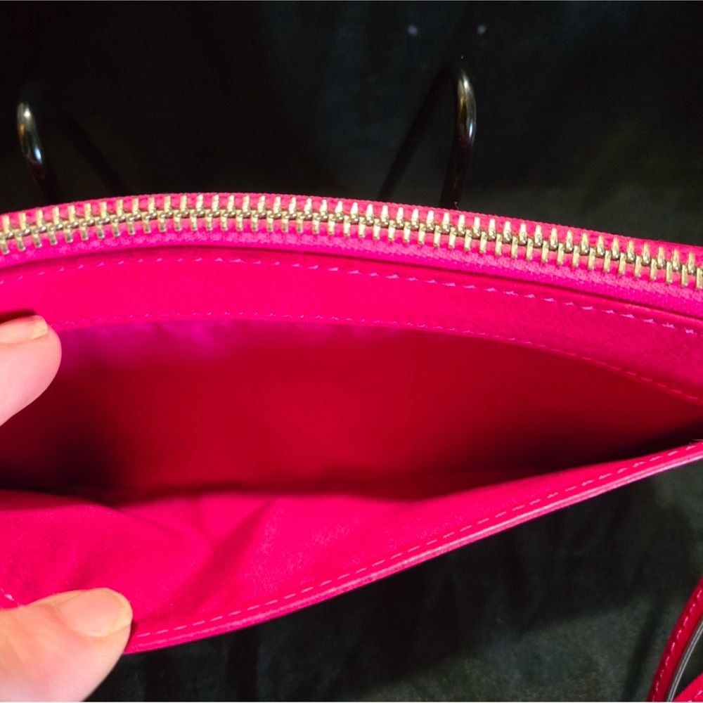 Coach EUC Pink Leather Zip Wristlet/Wallet - Picture 3 of 9